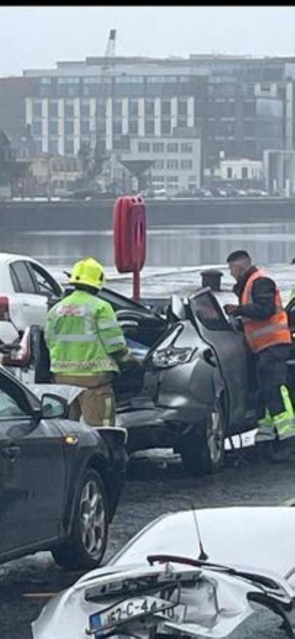 Gareth O’Callaghan shares photos from serious road crash in Cork