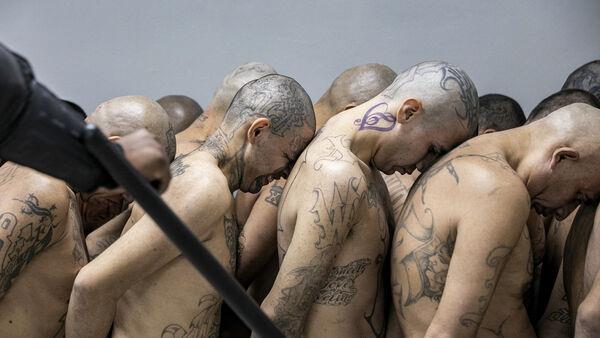 El Salvador extends anti-gang crackdown